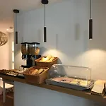Real Caparica Hotel 2*