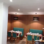 Real Caparica 2*