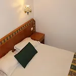 Real Caparica Hotel 2*