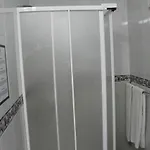 雷尔卡帕里卡酒店
