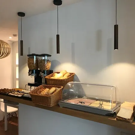 Real Caparica Hotel 2*