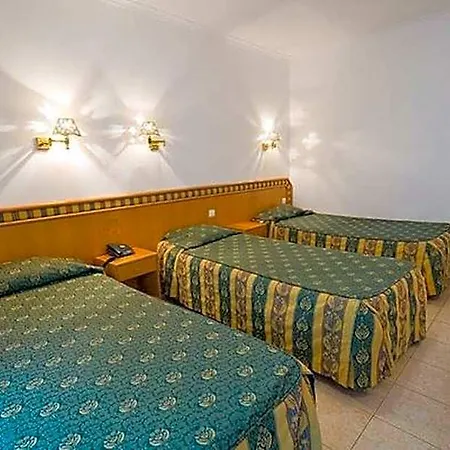 Real Caparica Hotel 2*