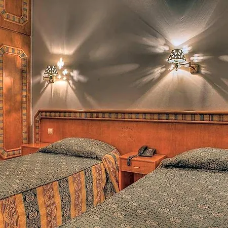 Real Caparica Hotel 2*